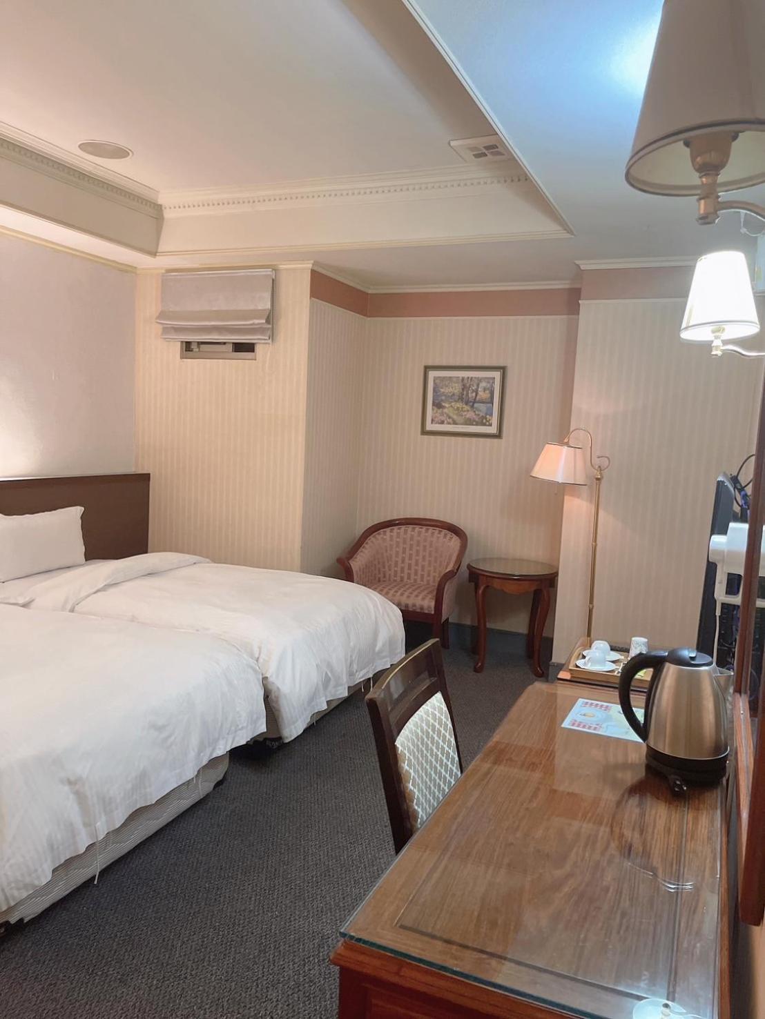 Duke Business Hotel Taoyuan Esterno foto