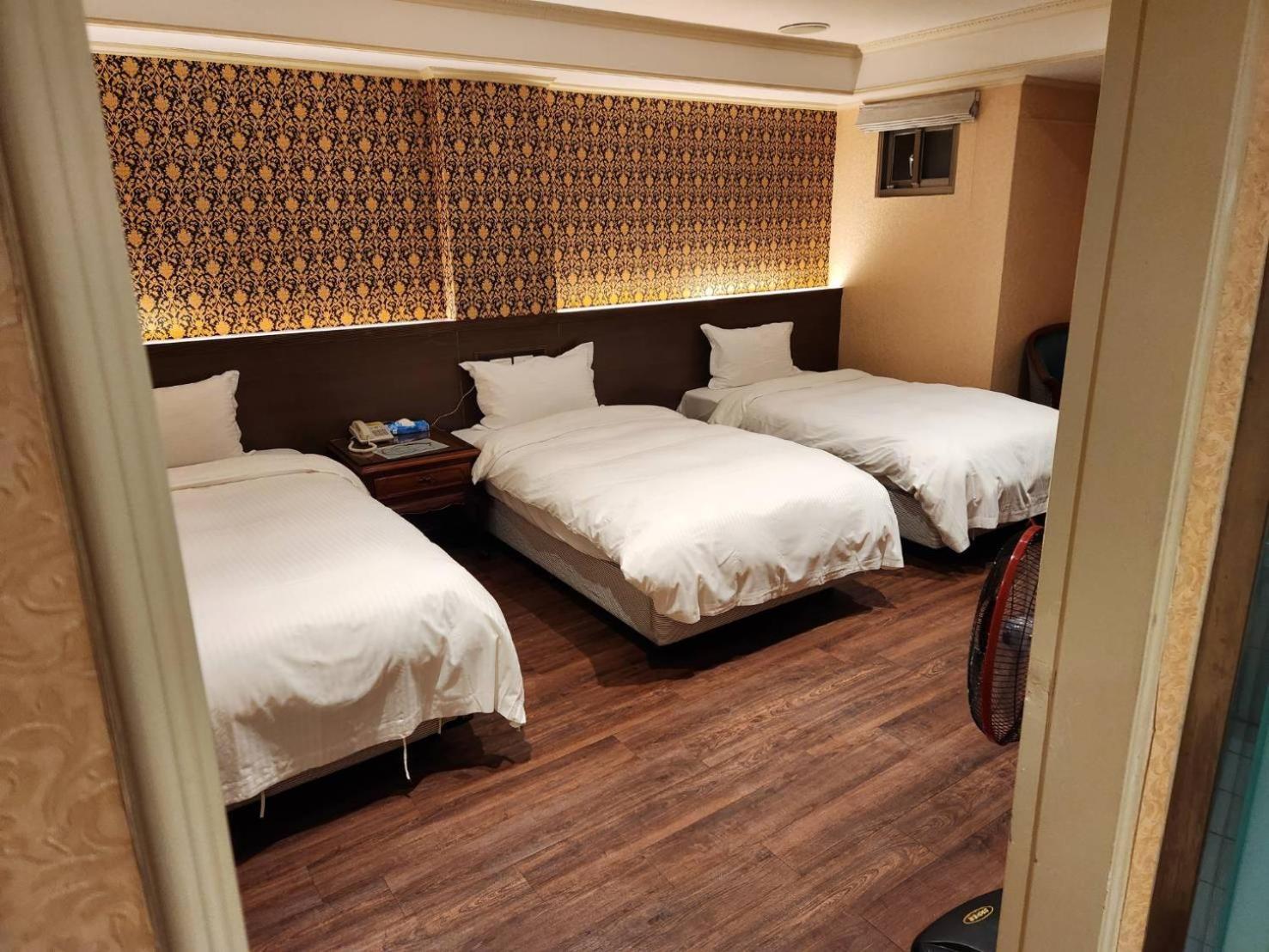 Duke Business Hotel Taoyuan Esterno foto