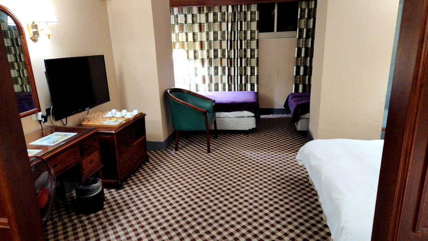 Duke Business Hotel Taoyuan Esterno foto